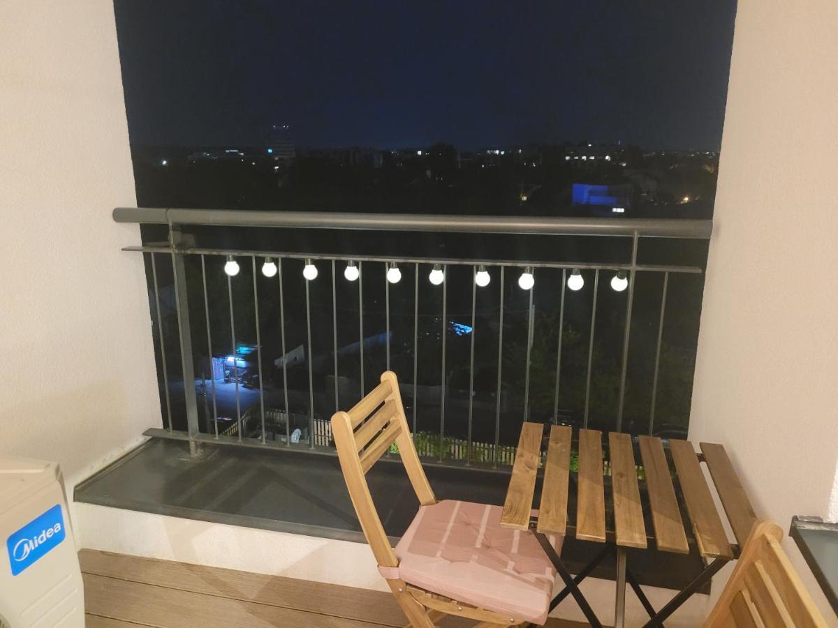 Apartment In Bucharest, Baneasa Green Area Bucareste Exterior foto